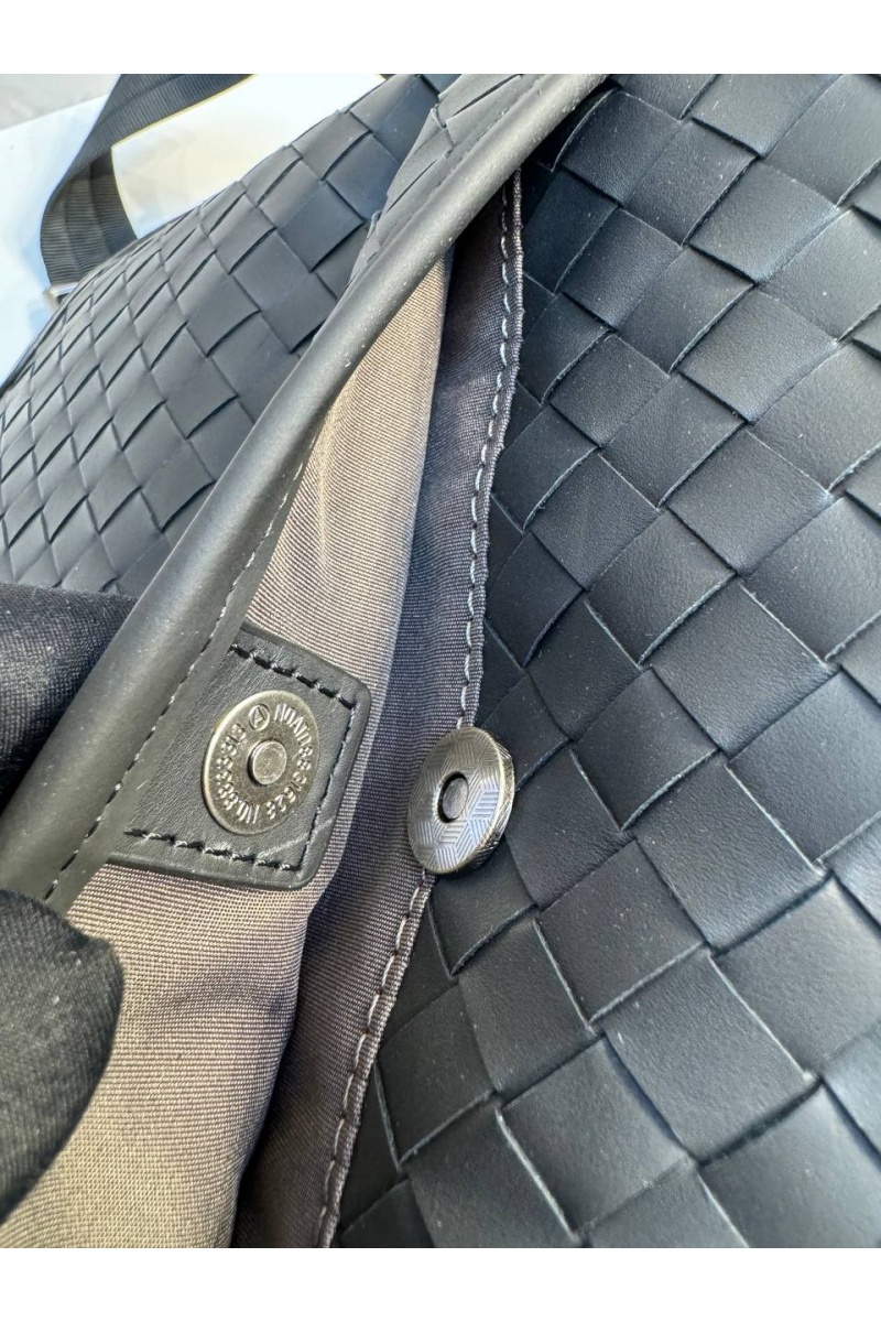 Bottega Veneta Кожаная сумка Bottega 27x24x7 см