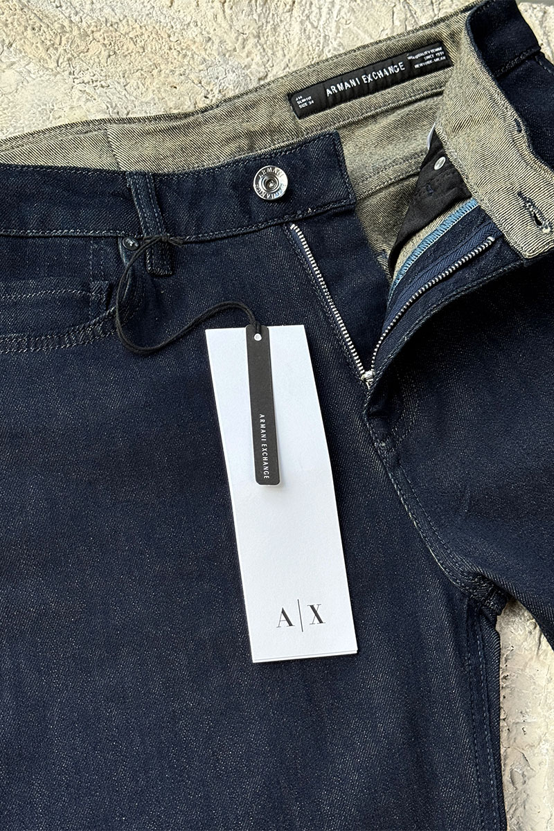Emporio Armani EA7 Тёмно-синие джинсовые шорты 