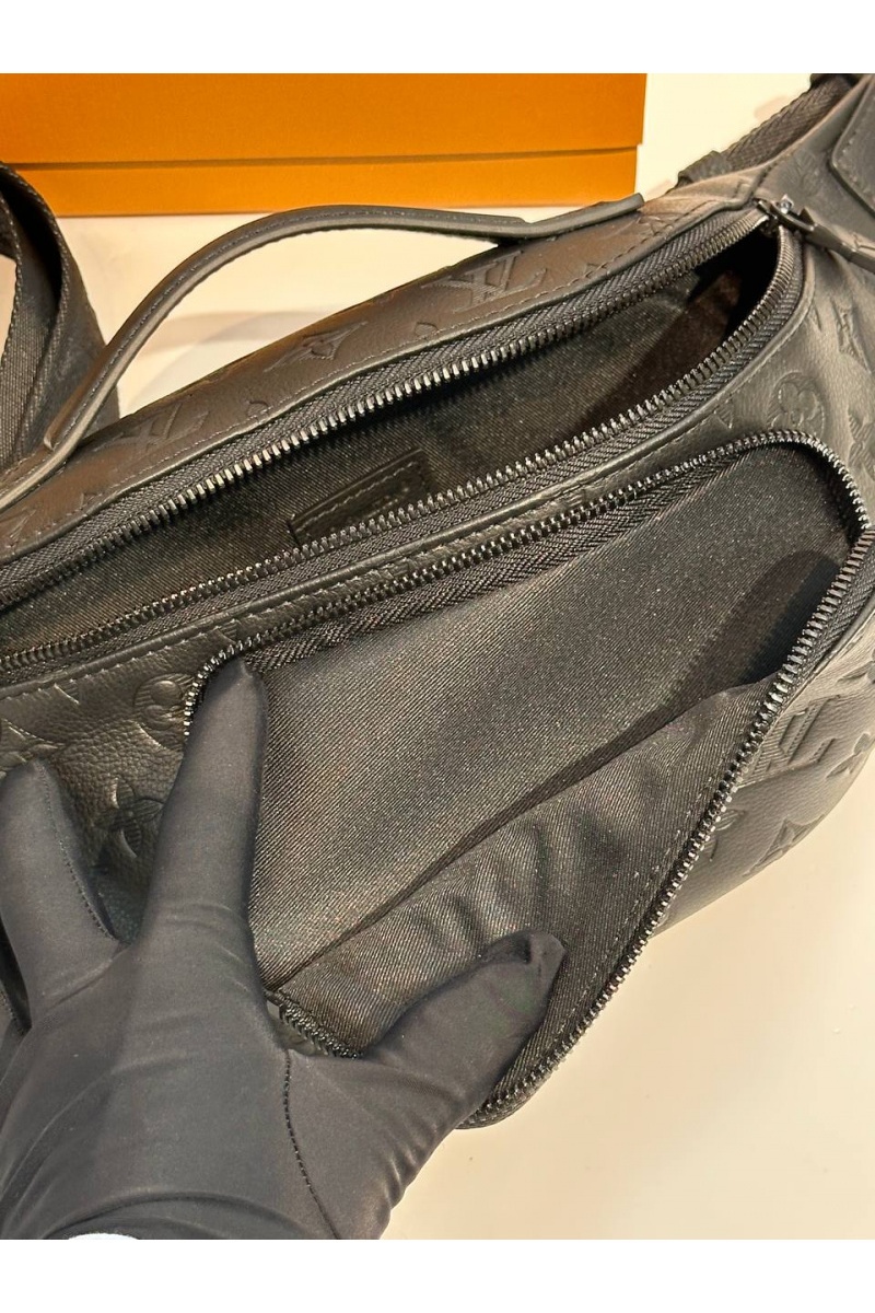 Lоuis Vuittоn Кожаная сумка Rush Bumbag premium 30x15x8 см