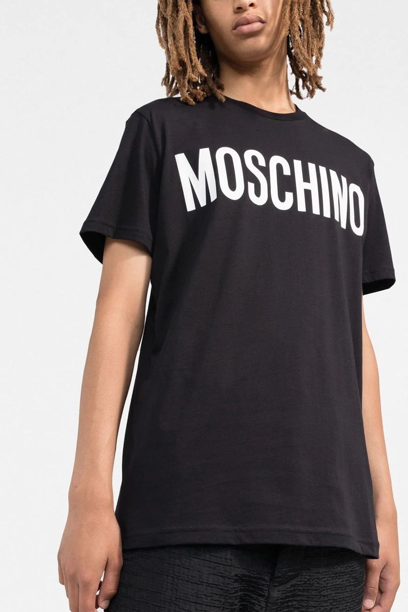 Moschino Чёрная оверсайз футболка logo-print