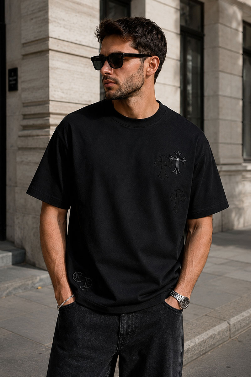 Designer Clothing Чёрная оверсайз футболка Gothic logo 