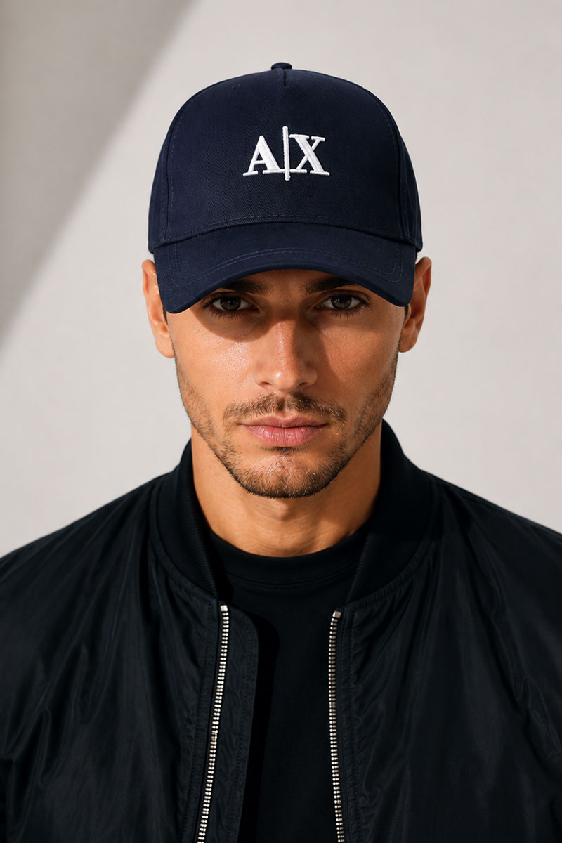 Emporio Armani EA7 Бейсболка синего цвета embroidered-logo