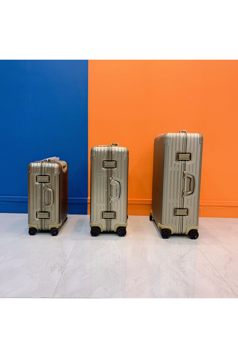Rimowa Чемодан Aluminum L Premium 76x50x27 см