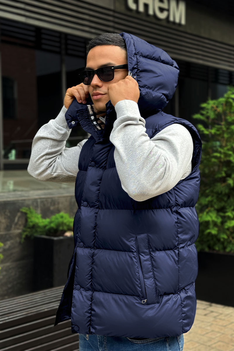 Burberry Жилет синего цвета London England logo-patch