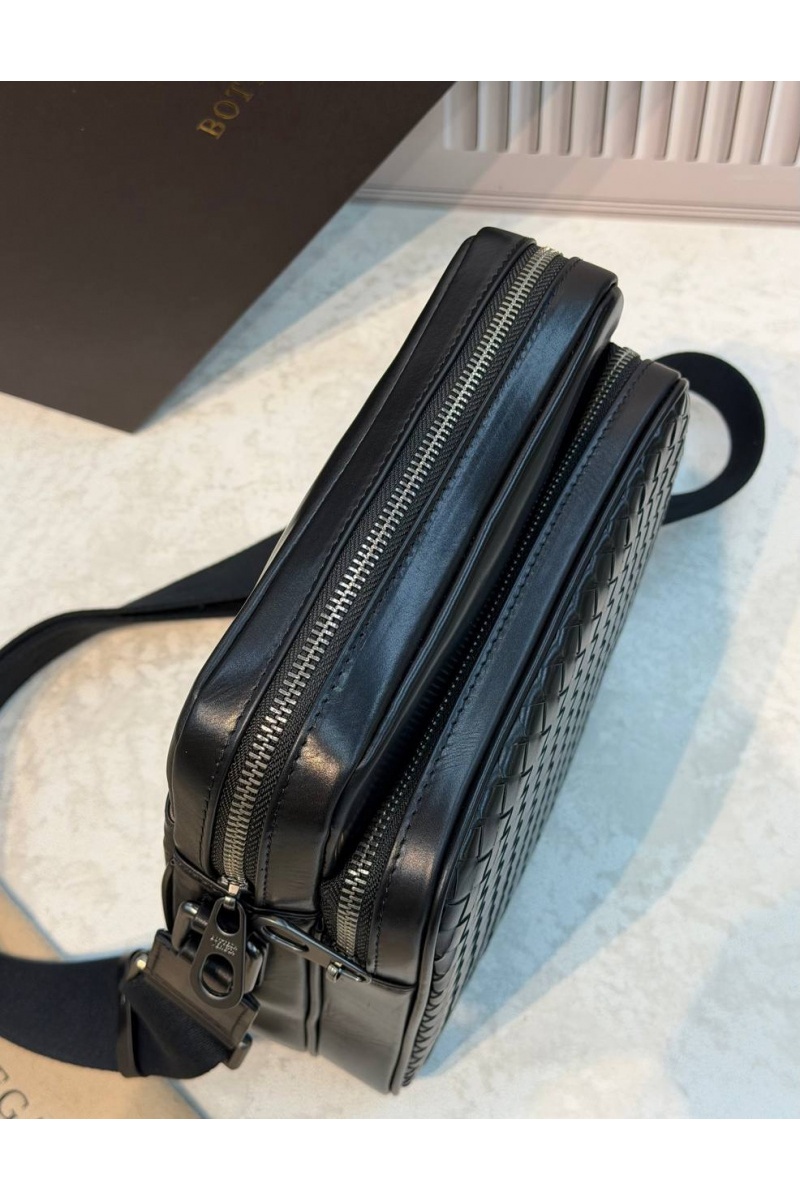 Bottega Veneta Кожаная сумка Intreccio premium 25x22x6 см