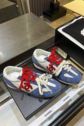 Женские кроссовки Premium