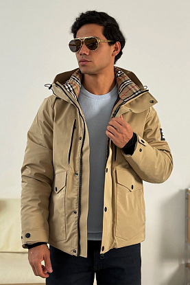 Бежевый пуховик London England logo-patch 