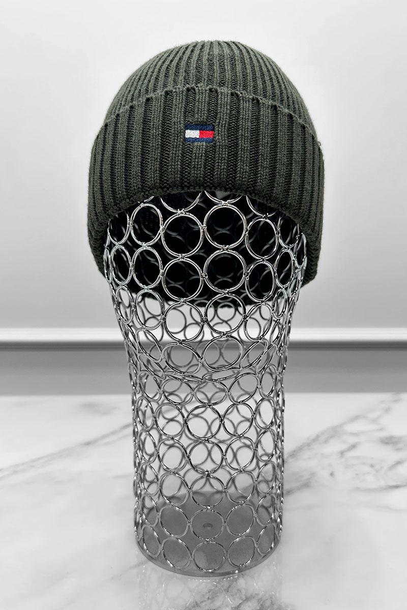 Tommy Hilfiger Шапка цвета хаки essential flag 