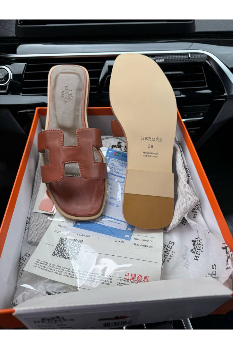 Hermes Женские кожаные шлёпанцы Oran