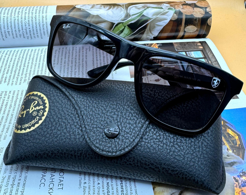 Ray Ban Солнцезащитные очки Scuderia Ferrari - Black