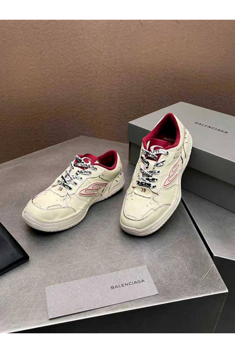 Balenciaga Женские кожаные кроссовки Hamptons Worn-Out premium