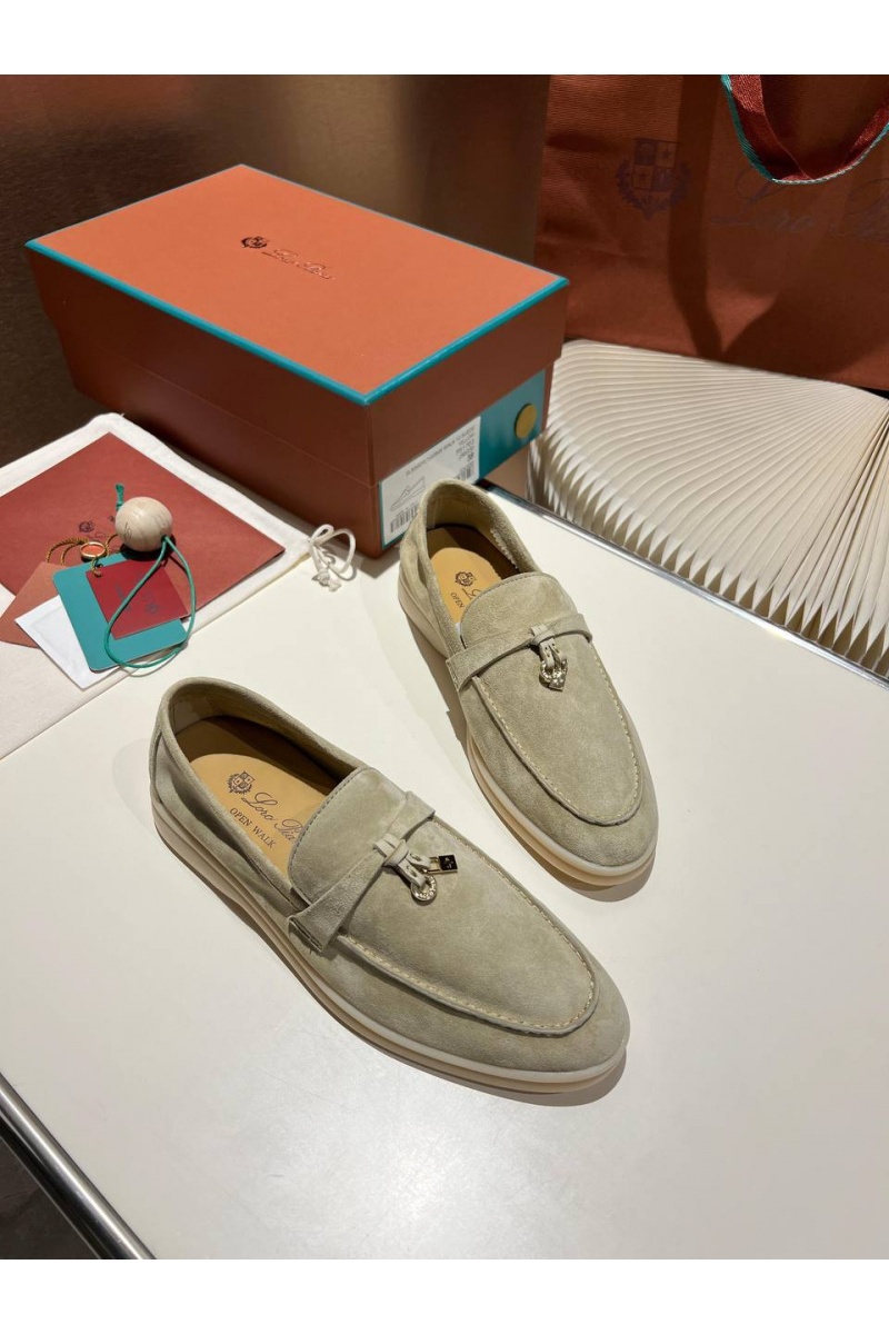 Loro Piana Женские замшевые лоферы Summer Charms Walk premium