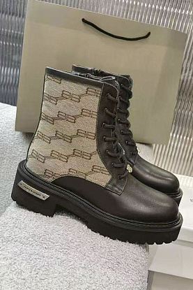 Женские кожаные ботинки чёрного цвета