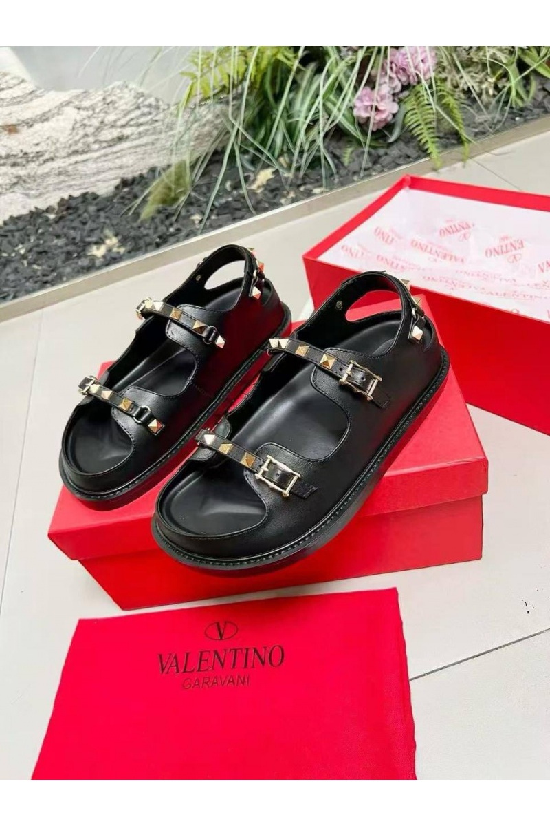 Valentino Женские кожаные сандалии Rockstud