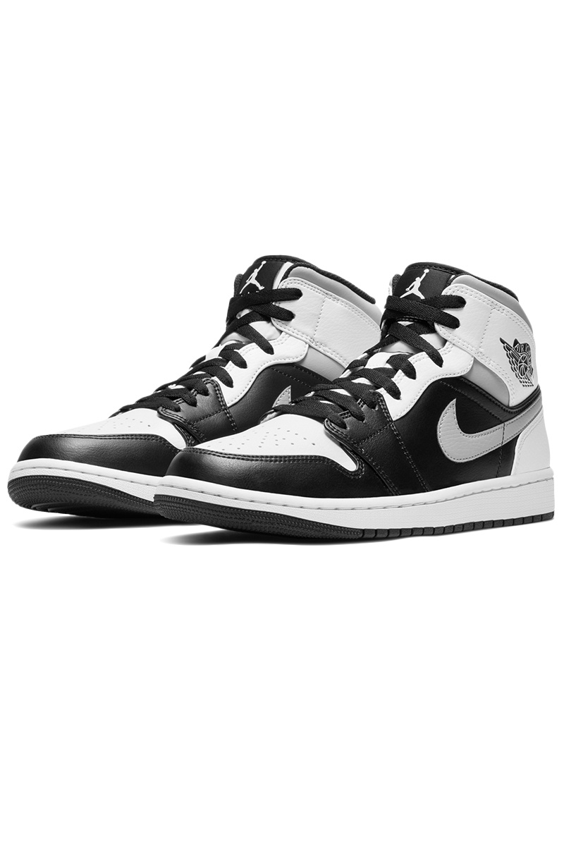 Aj1 mid black and white hotsell