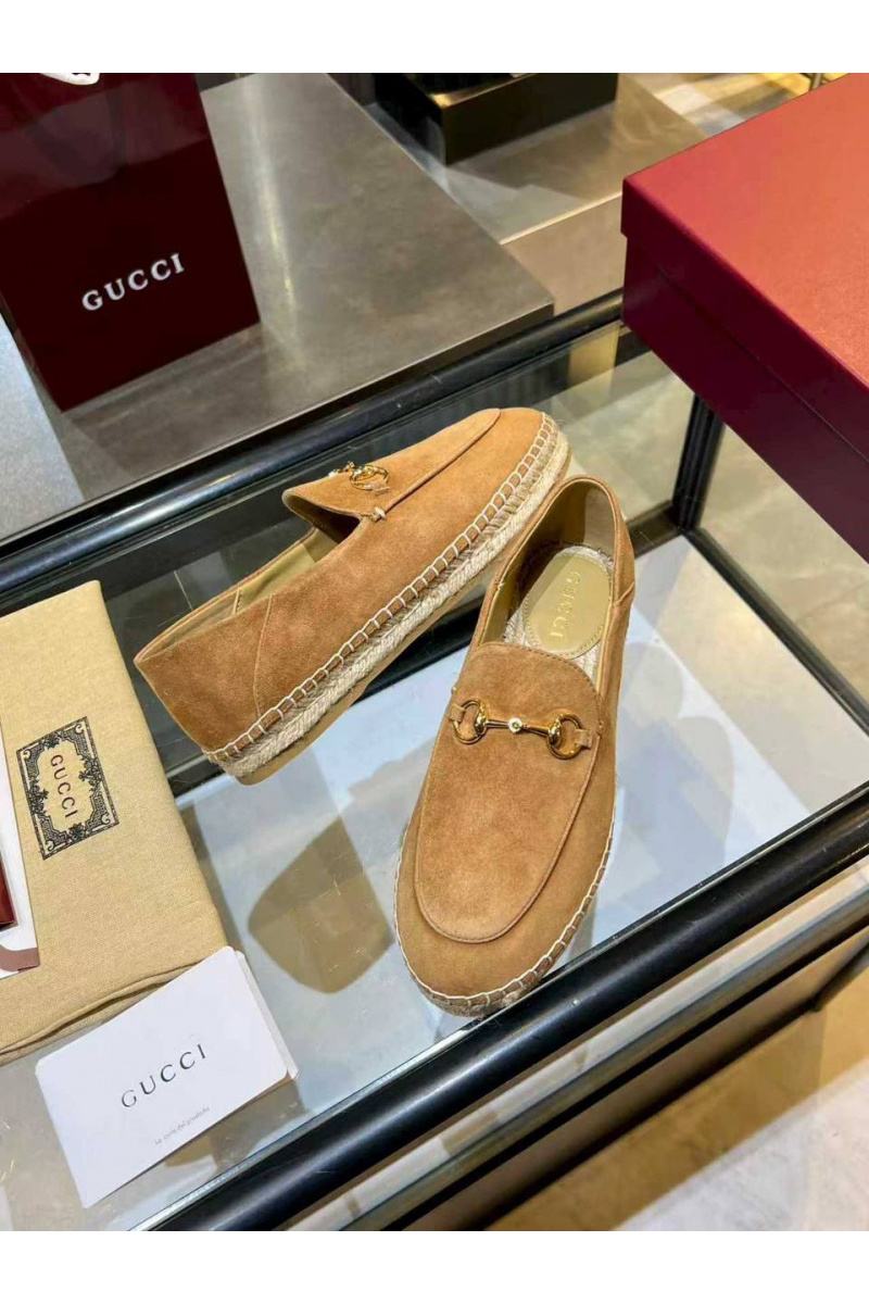 Gucci Женские замшевые лоферы GG Horsebit premium