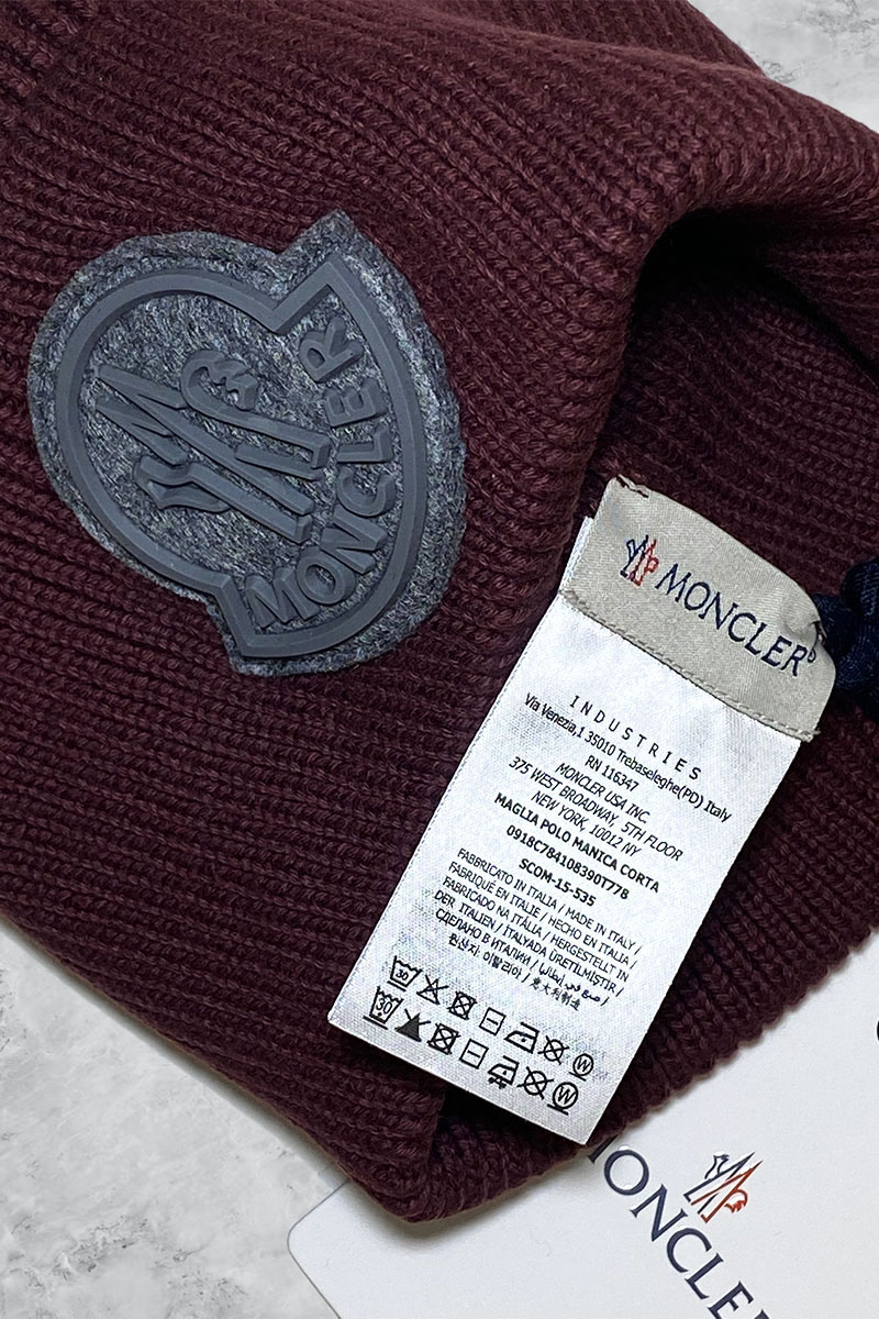 Moncler Мужская шапка бордового цвета logo-patch
