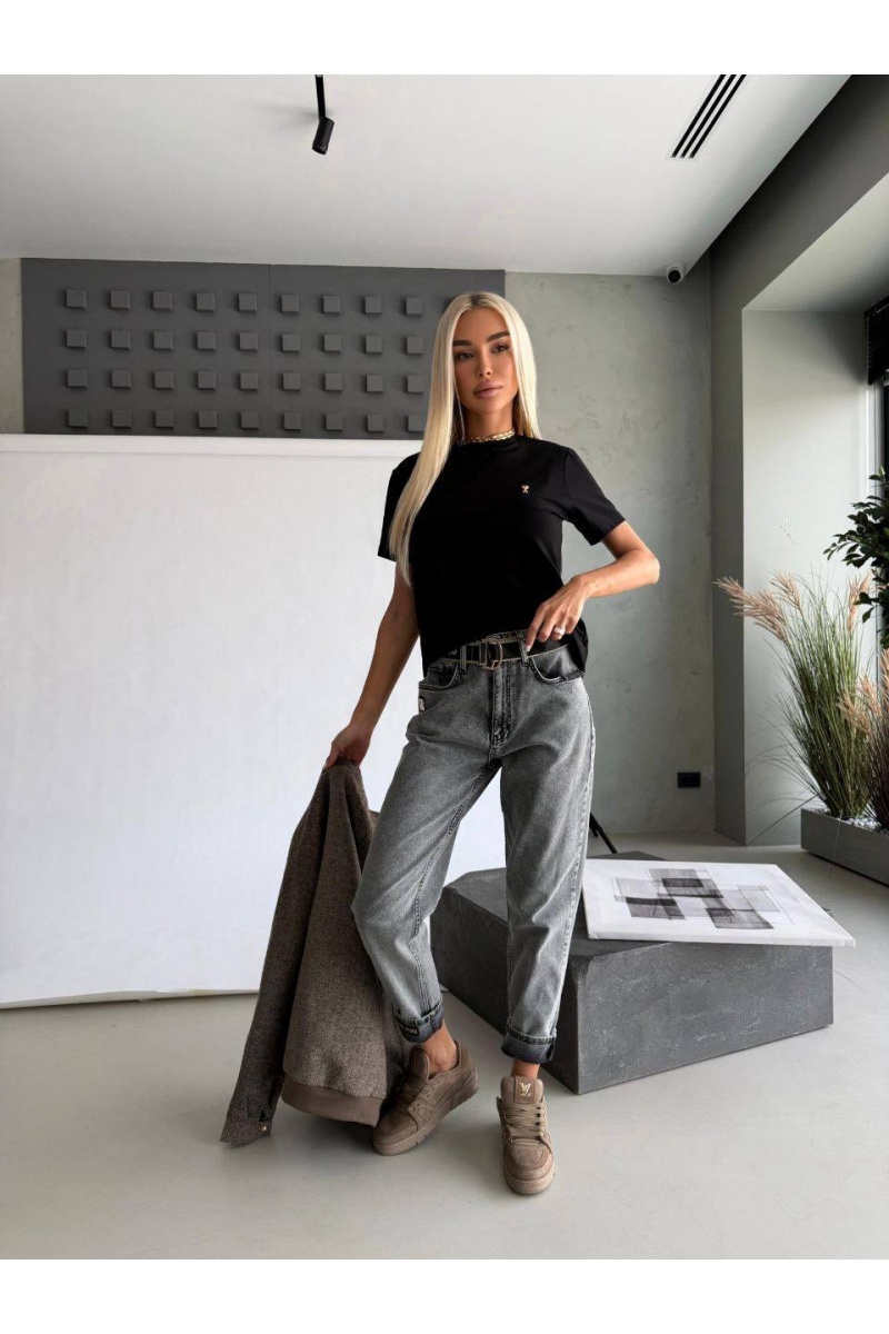 Designer Clothing Женская базовая футболка Ami чёрного цвета premium