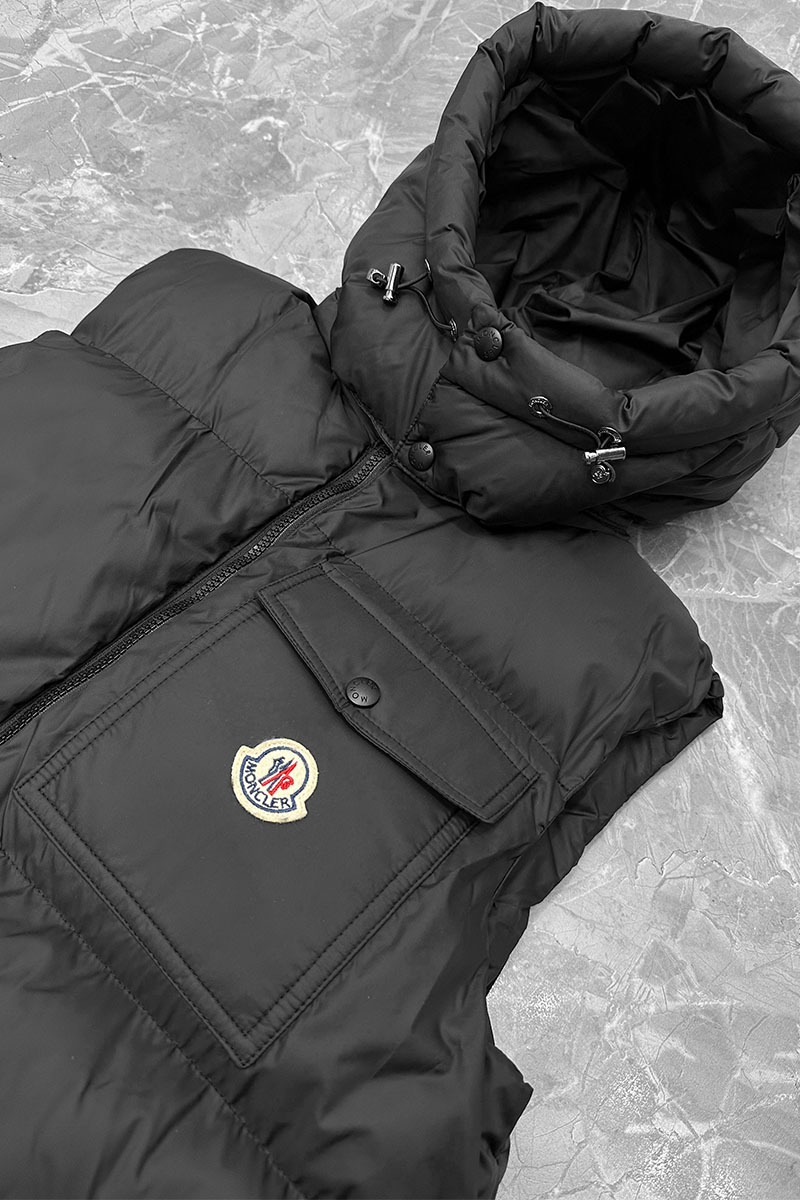 Moncler Мужской чёрный жилет logo-patch 