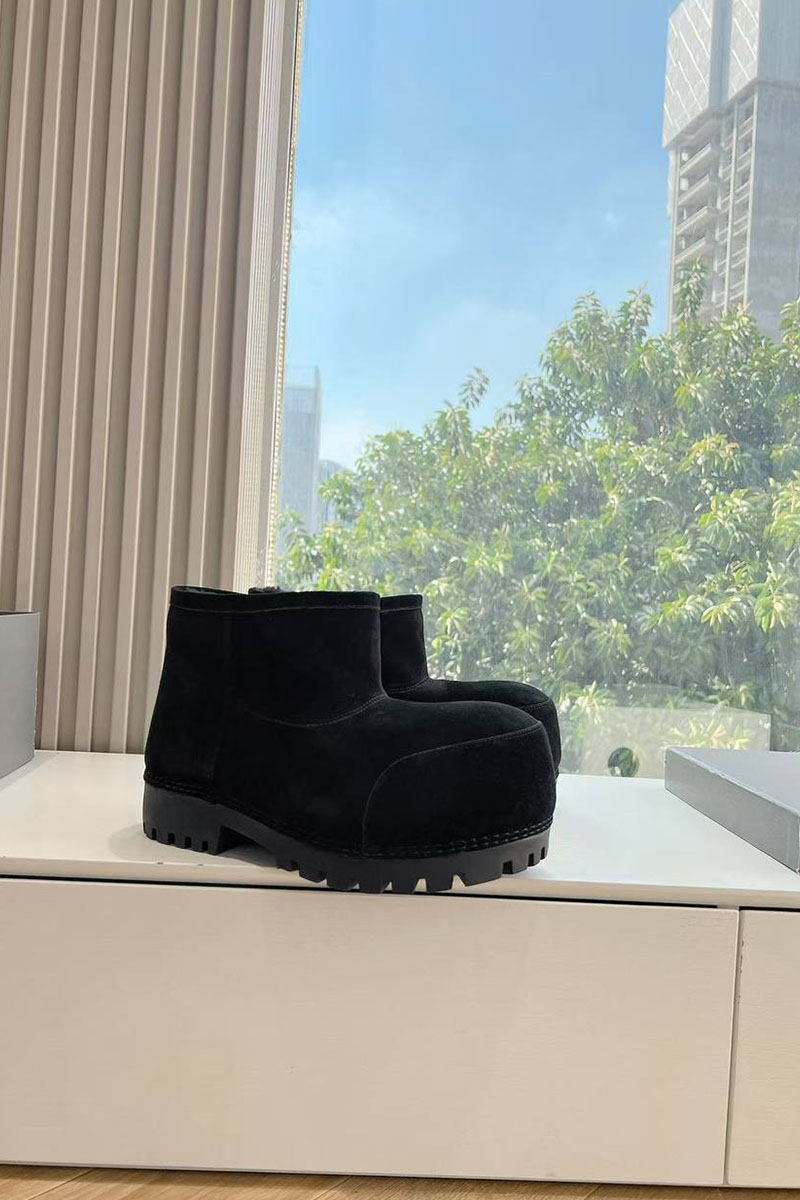 Balenciaga Женские ботинки Alaska Fur Bootie Premium - Black