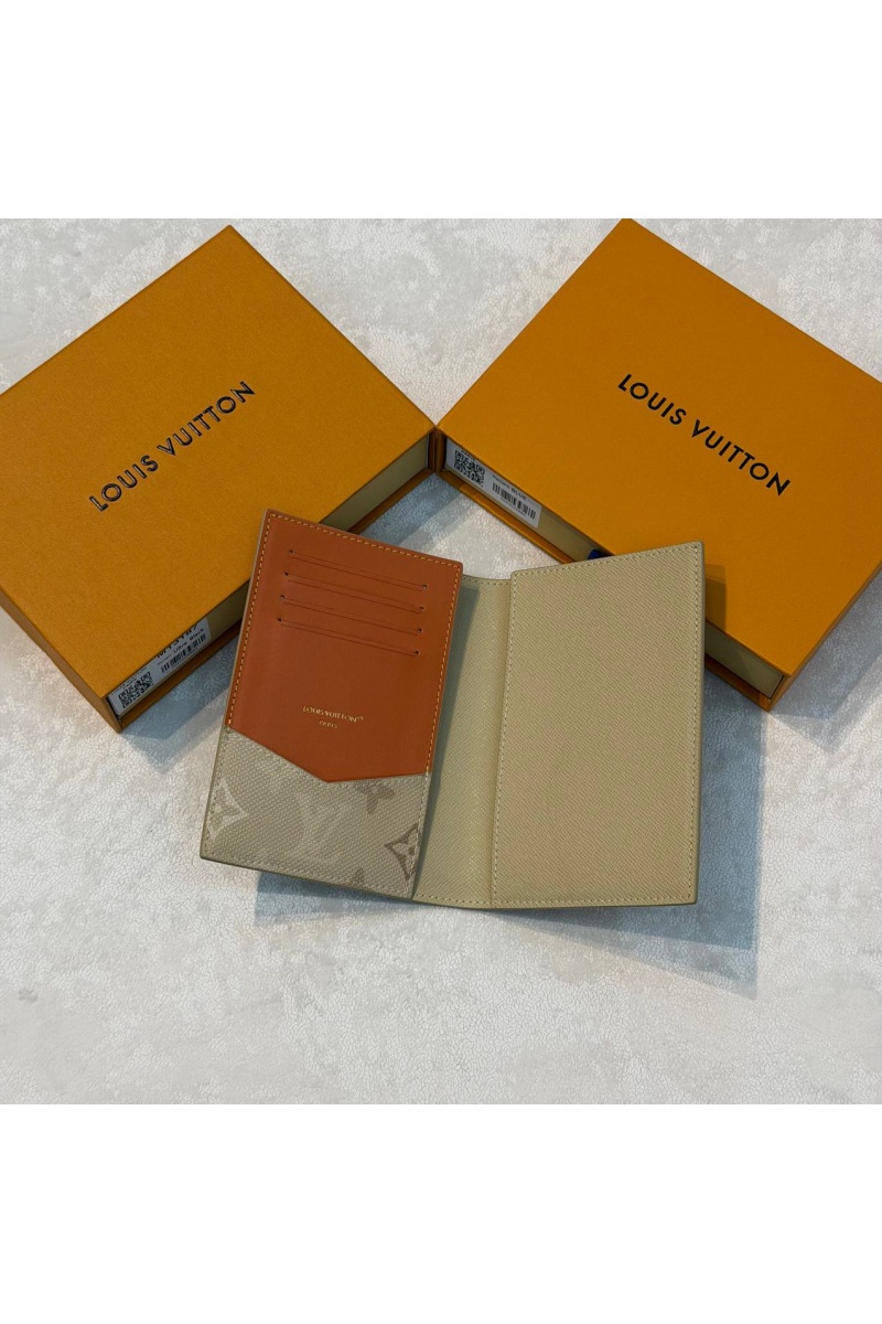 Lоuis Vuittоn Кожаная обложка для паспорта Sand Beige premium 14x10x2.5 см
