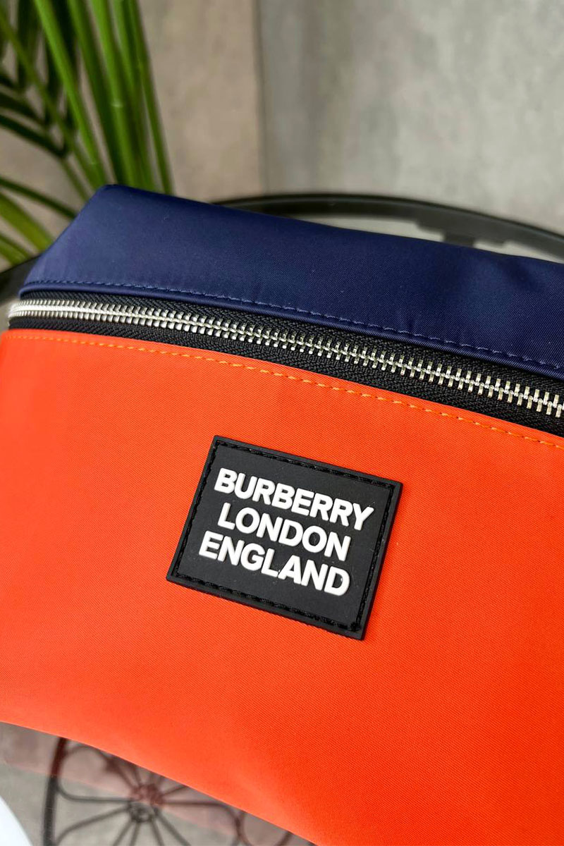 Burberry Сумка на пояс London England logo-patch 30x16 см