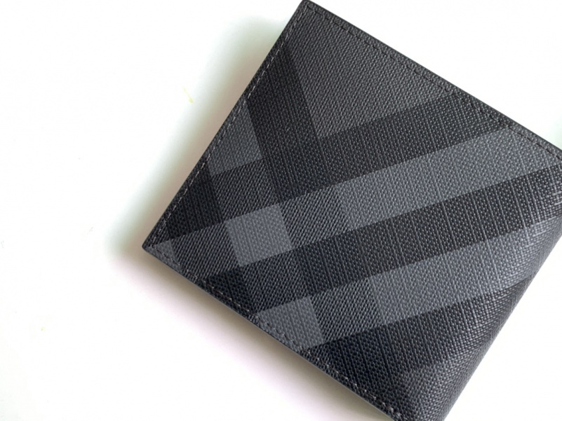 Burberry Кожаный кошелёк Premium 11x10 см