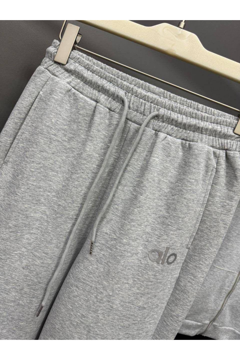 Designer Clothing Женский серый костюм Alo premium