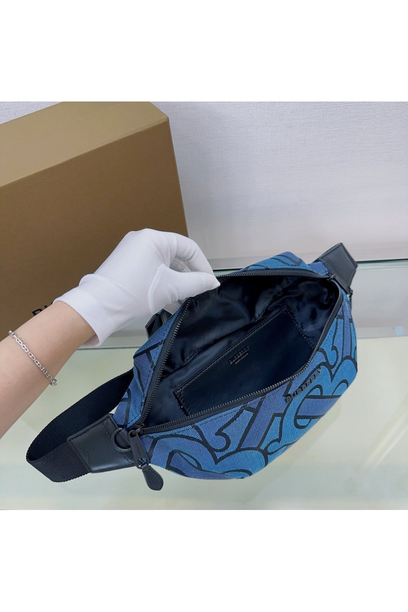 Burberry Текстильная сумка на пояс Sonny Premium 31x7x14 см