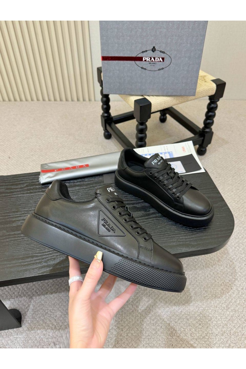 Prada Мужские кожаные кроссовки 