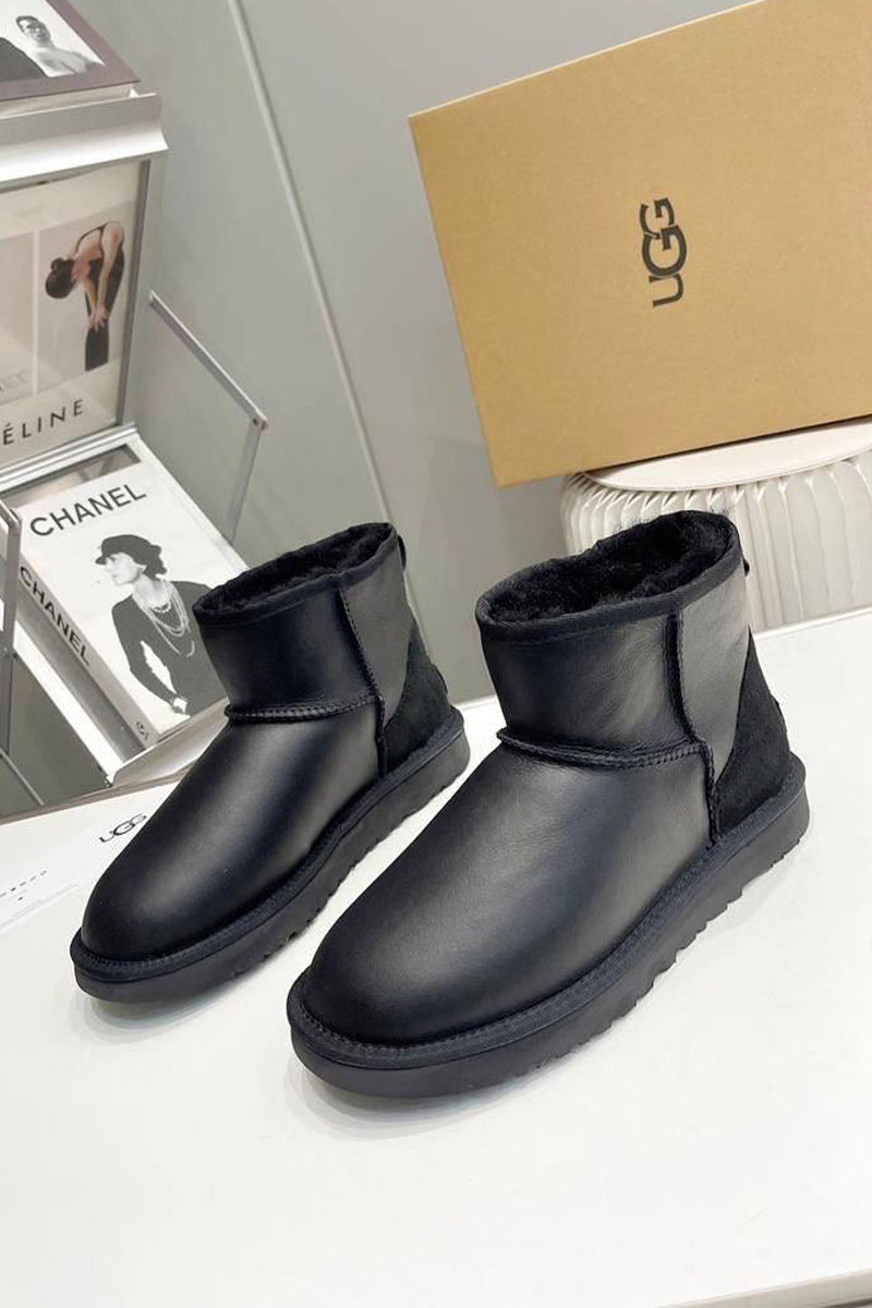 UGG Мужские чёрные ботинки Classic