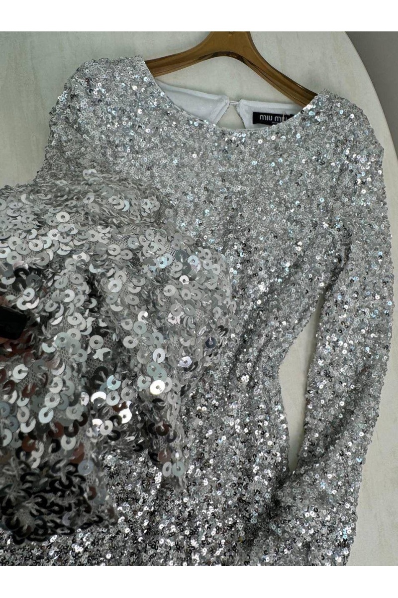 MIU MIU Женское платье в пайетках с открытой спинкой 