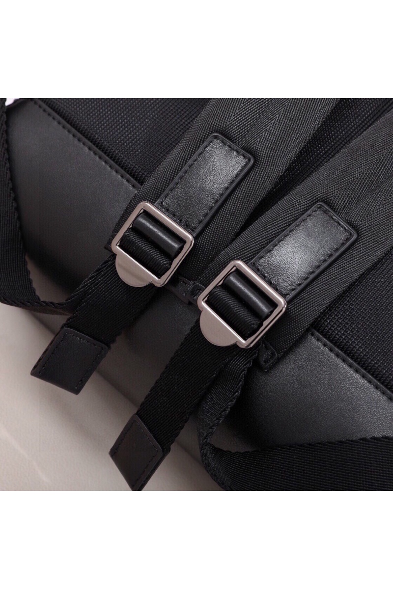 Burberry Кожаный рюкзак Rocco Premium 30.5x14.5x42.5 см