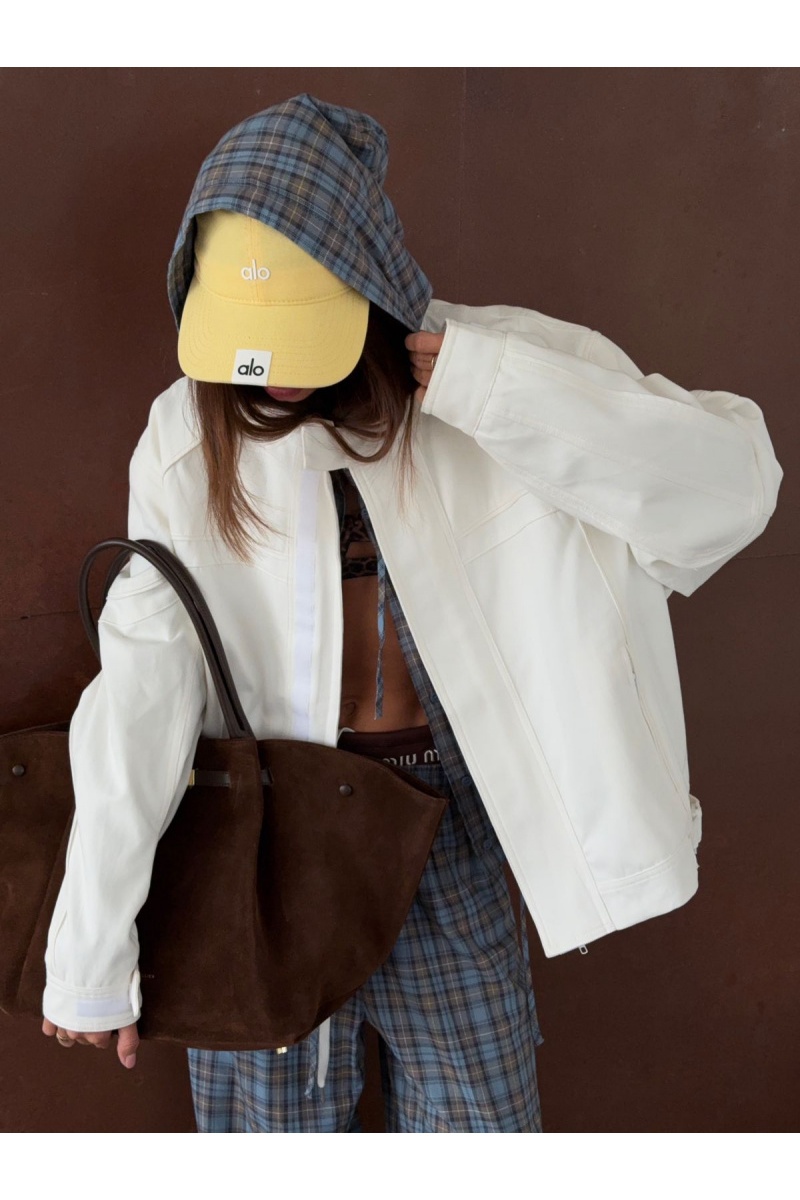 Balenciaga Женская куртка белого цвета 