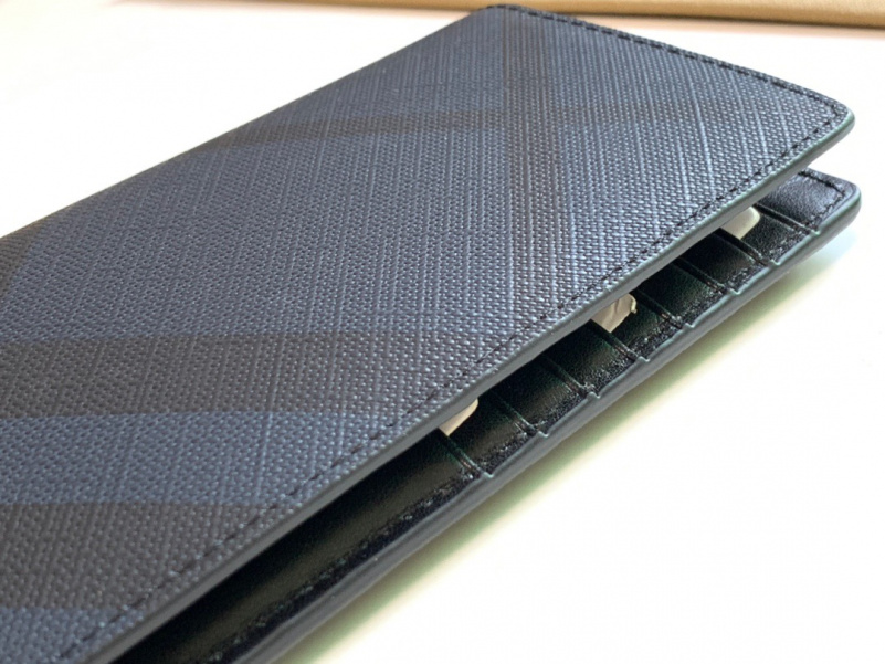 Burberry Кожаный бумажник Premium 19x10x2.5 см