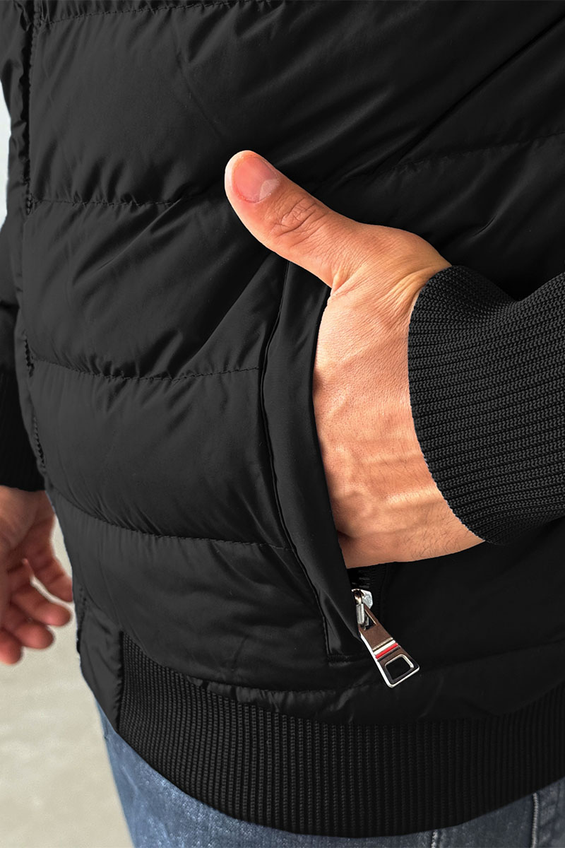 Tommy Hilfiger Куртка чёрного цвета logo-patch