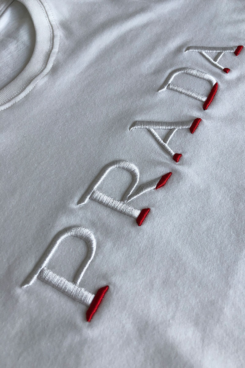 Prada Белая мужская футболка embroidered logo