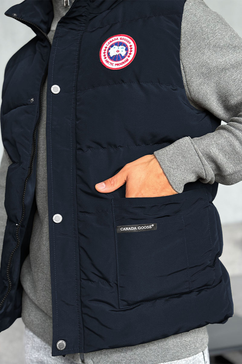 Canada Goose Жилет тёмно-синего цвета logo-patch 