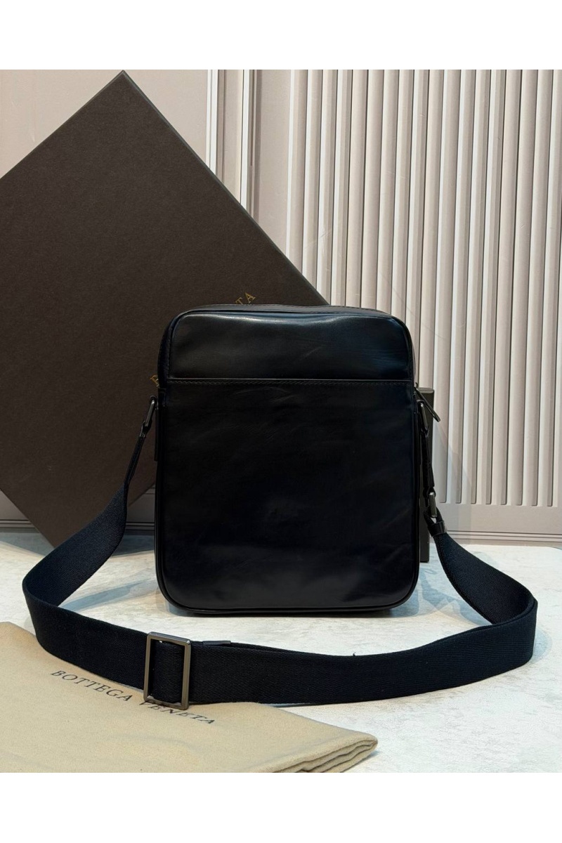 Bottega Veneta Кожаная сумка Intreccio premium 25x22x6 см