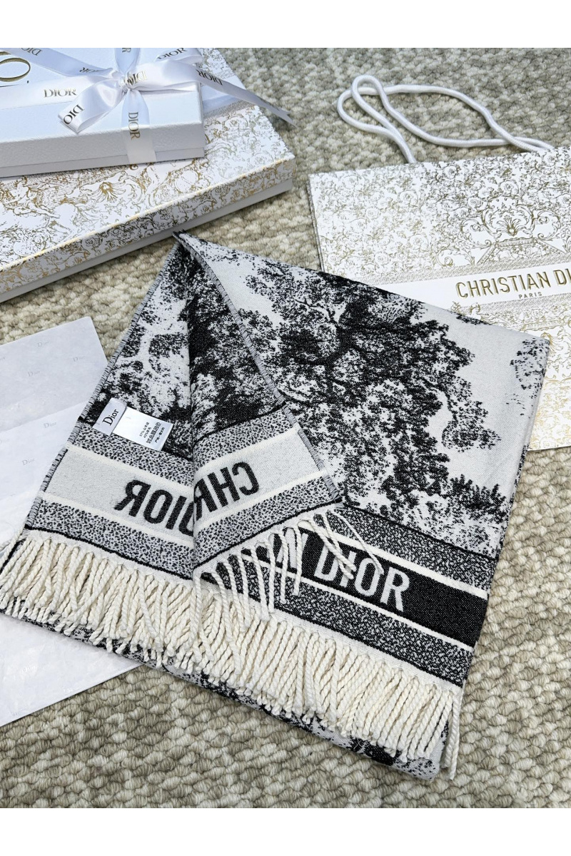 Dior Шарф Toile de Jouy Sauvage premium 140x140 см