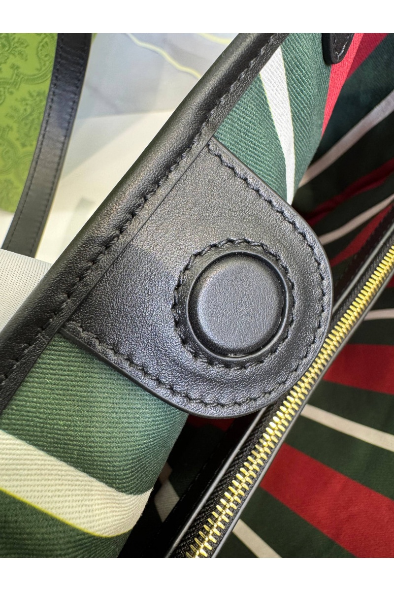Gucci Кожаная сумка GG Emblem premium 38x25x15 см