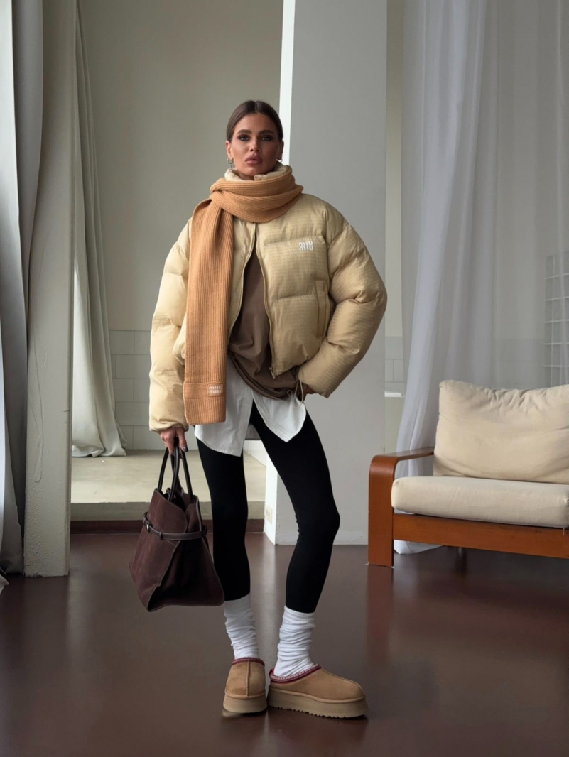 MIU MIU Бежевая женская куртка 