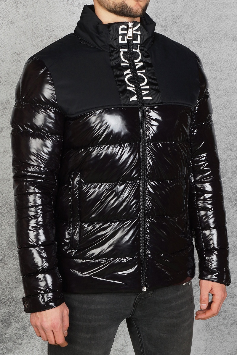 Moncler Мужская брендовая куртка чёрного цвета
