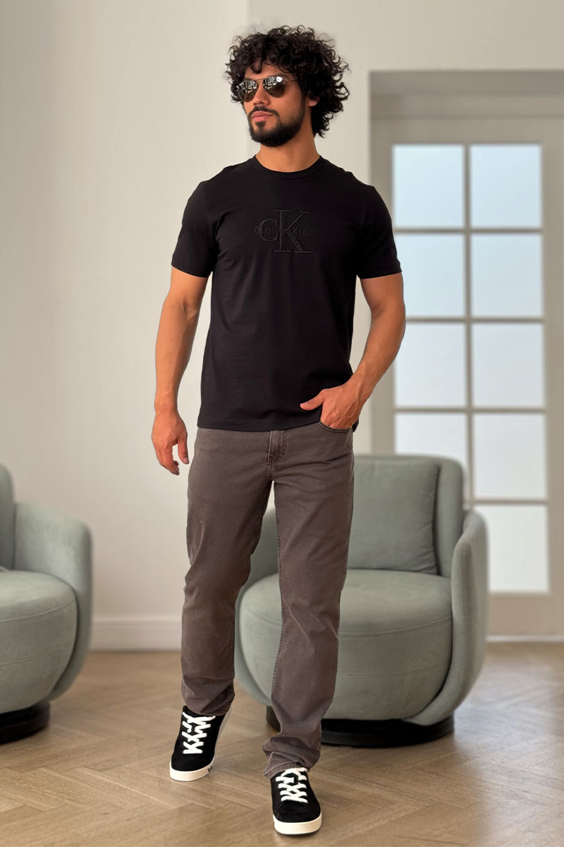 Calvin Klein Футболка чёрного цвета embroidered-logo