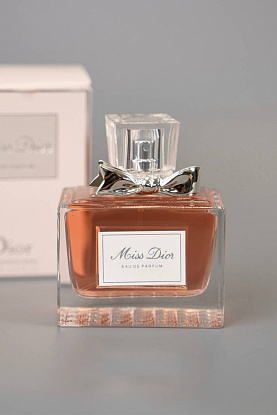 Парфюмерная вода Miss Eau de Parfum (100 мл)
