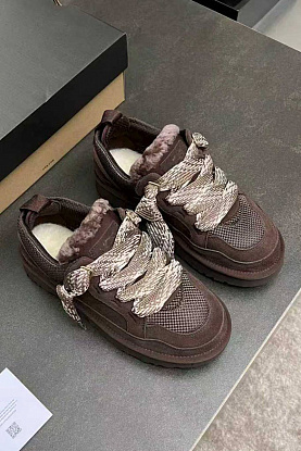 Женские замшевые ботинки UGG Lowmel