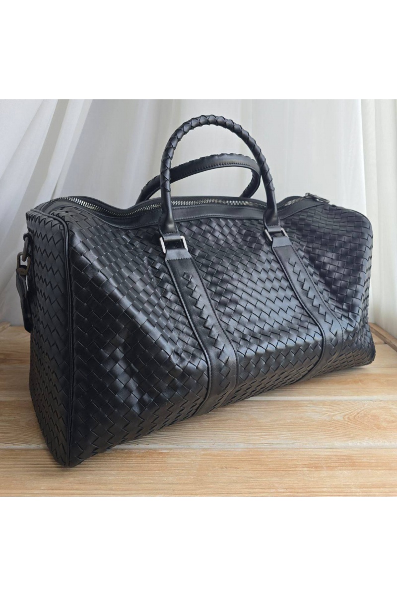 Bottega Veneta Кожаная дорожная сумка Intrecciato Duffle 50x20 см