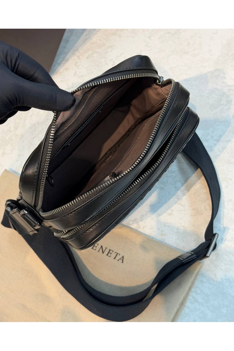 Bottega Veneta Кожаная сумка Intreccio premium 25x22x6 см