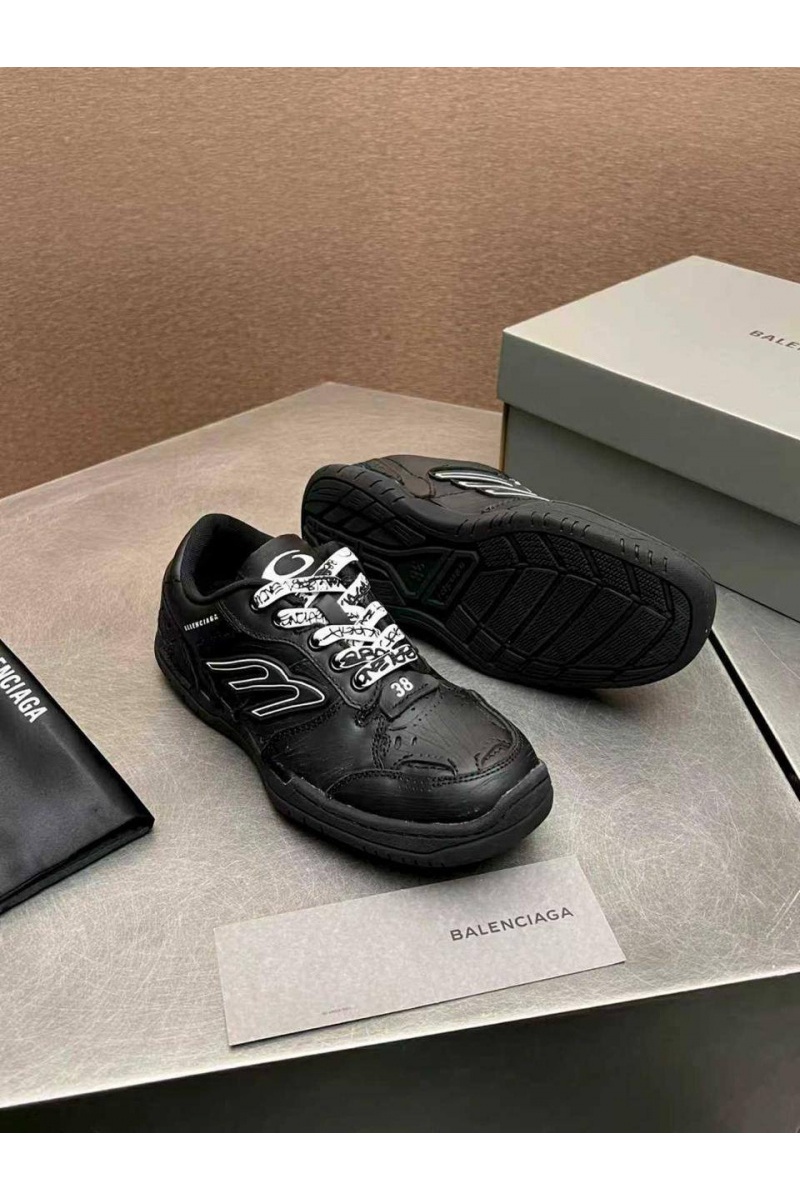 Balenciaga Женские кожаные кроссовки Hamptons Worn-Out premium