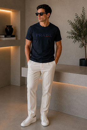 Тёмно-синяя мужская футболка embroidered logo